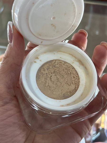 Пудра розсипчаста Setting Loose Powder NEVERTI натуральна 000408 фото