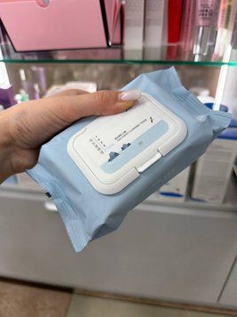 Очищувальні серветки з морською водою ROUND LAB 1025 Dokdo Cleansing Tissue  001190 фото