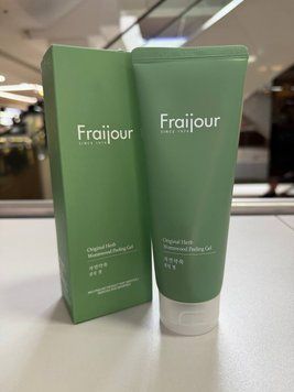 Пілінг-скатка для чутливої шкіри з екстрактом полину - Fraijour Original Herb Wormwood Peeling Gel 001074 фото