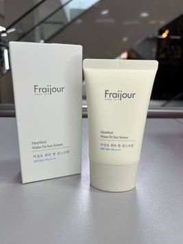 Сонцезахисний зволожувальний крем для обличчя  SPF 50+ PA++++ Frajour Heartleaf Water Fit Sun Screen 000887 фото